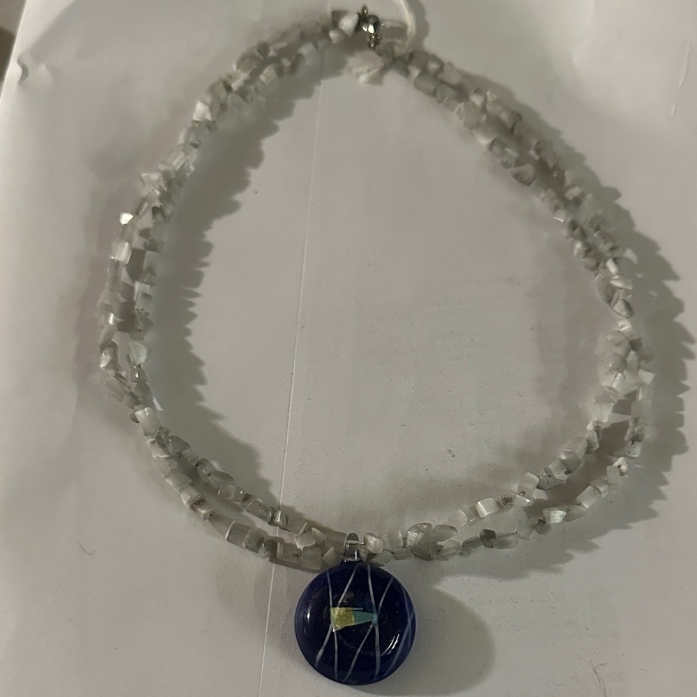 Elegant Cat’s Eye Resin Pendant Necklace